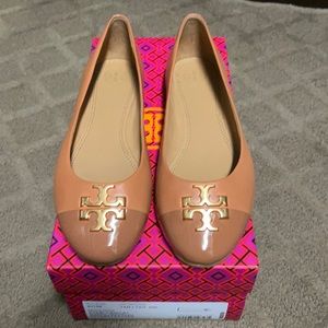 New in Box Tory Burch Everly Flats- Tan- 8.5